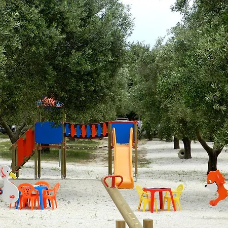 مزرعة للإقامة La Rondine أوترانتو